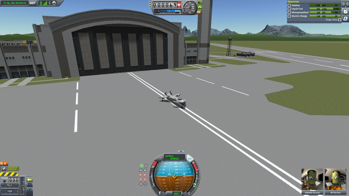 Stopp vor dem Spaceplane Hangar